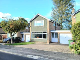 House near moors, 10 minutes walk to high street - Guisborough - 0