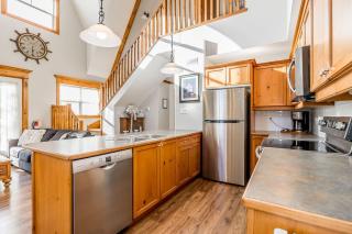 Still Winds - Private Patio - Shuttle to Blue - 6