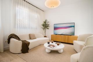 Stylish Designer Duplex-3Beds 2Baths-Puerta Carmona Centro - 0