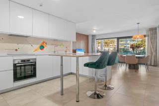 Luxury 3BR Garden Apartment Estepona - 6