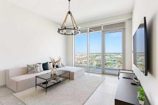 Elegant One-Bedroom in Dubai Hills for 4 persons - 0