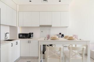 Elegant One-Bedroom in Dubai Hills for 4 persons - 4