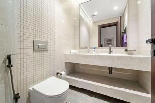 Elegant 1BR with Panoramic Views on Burj Khalifa - 5