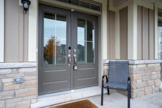 Luxury Townhome - Private Patio Shuttle Trails - 2