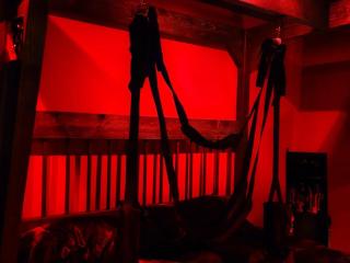 Apocalypse Love Room - 3