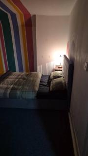 Bright Budget Rooms Above a Friendly Pub - 7