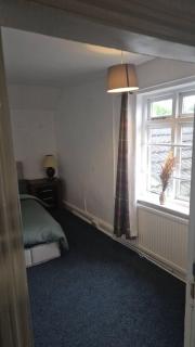 Bright Budget Rooms Above a Friendly Pub - 4