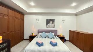 Luxury Semi-2Bed Pool Villa near Beach & Walking Street! - 1