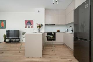 Beige Apartment in Wrocław with Parking and Balcony by Noclegi Renters - 8