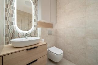 Beige Apartment in Wrocław with Parking and Balcony by Noclegi Renters - 7