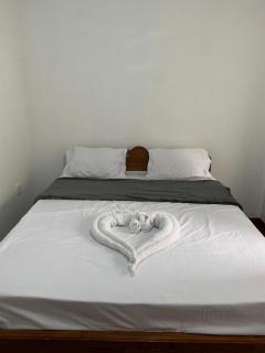 FeelATHome STAY - Near sinharajaya - 0