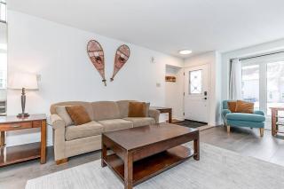 Snow Pine - 10 minute drive to Blue - 8