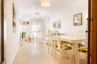 Bright Apt. Puerta Osario 3 Bedrooms 2 Bathrooms - Seville - 7