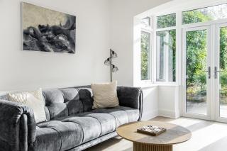 5 Sunderland Avenue - 2