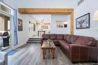 The Mountain House - Walk to the Village - 6