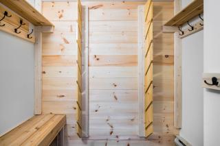 Evergreen Lodge - Walk to the Village - Sauna - 4