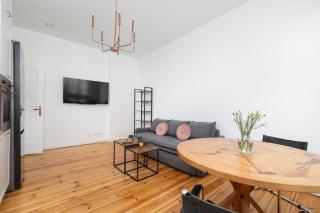 Parkside & Museum Deluxe Apartment by BookingHost - 1