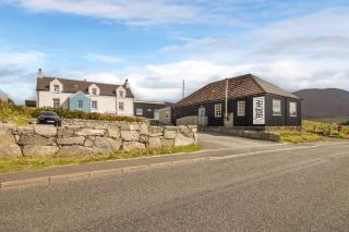 Ardview House 4 Bedroom House in Leverburgh - 0