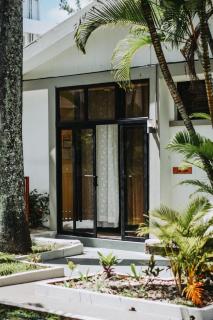 The Coastal Charm - 1