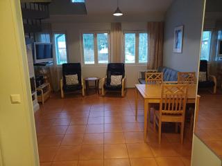 Lomahuoneisto paritalossa Puustila B - 6