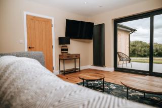 Beacons View Luxury Lakeside Chalet- Trem Y Fan - 5