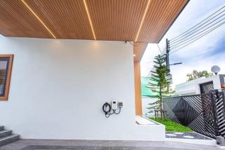 La Seal Pool Villa - 1