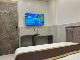 Grand Plaza Hotel S & G 300 Meter Walking Distance From New Delhi Railway Station - 1