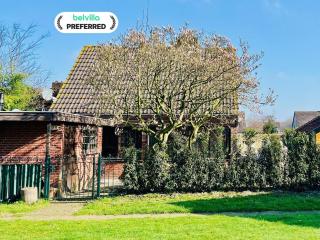 Family home near lake, beach and dunes - Noordwijkerhout - 0