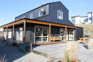 Tractor Shed - Lake Tekapo - 7