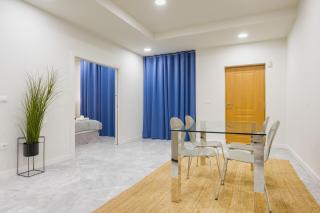 Spacious functional - 1 BD 1BTH - City Center - 3