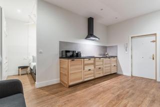 Cozy renovated -1BD 1BATH -Antón Martín - 6