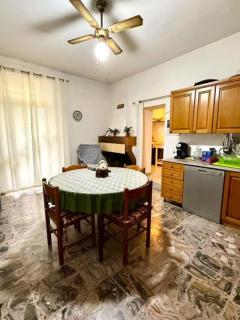 Elegant Home, boasting sweeping sea ! - 1