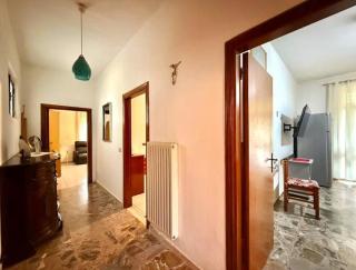 Elegant Home, boasting sweeping sea ! - 3