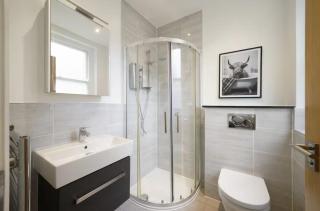 Stylish Flat in Piccadilly Circus & Soho - Zone 1 - 9