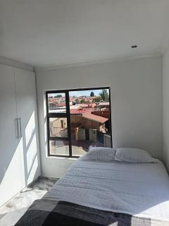 The Thaelo Villa - 6