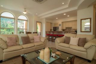 Bella Vista 1C - 3 bdr - 3 1 and half bath - 4