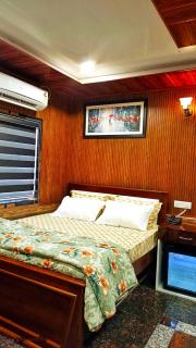 Black bird hotel and restaurant - 7