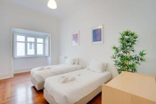 Family Comfort in Principe Real AC and Parking - 1