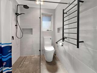 MetaWise Cozy Room 1 in Shared Home Free Parking - 5