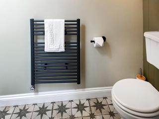 The Butterchurn - Uk50805 - 6