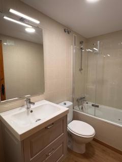 Tu refugio acogedor- Wi-Fi, vistas y confort - Muntanyó 1 - 4