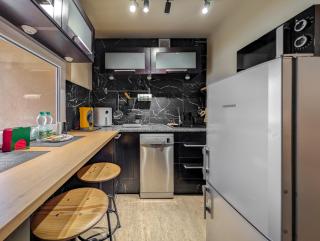 Wrocław Urban Elegance Apartment by BookingHost - 3