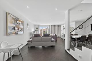 Florentina Villa - 3