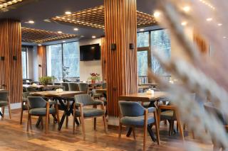 Hotel - Jodi Lare -  - 2