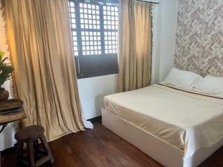 Anton and Isabel Bangued- 2BR for 5 - 7