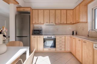 The Glyfada Getaway 3BR with Balcony by UPSTREET - 1