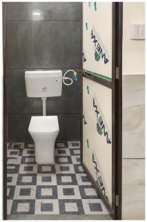 Mahakal Road Budget Kashipra Inn # Near Shri Mahakaleshwar Jyotirlinga Temple - Railway Station - With Fully Air Conditioned - Free Wi-fi - Room Service - Free Parking Available - Best Budgat Hotel - Ujjain - 1