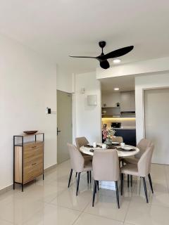 Bali Residence BY Roomy Cabin - 9