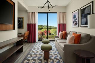 The SOMM Hotel & Spa, Autograph Collection - 5