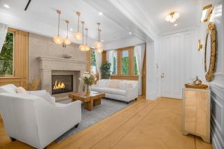 Spaulding Ave Farmhouse - 2